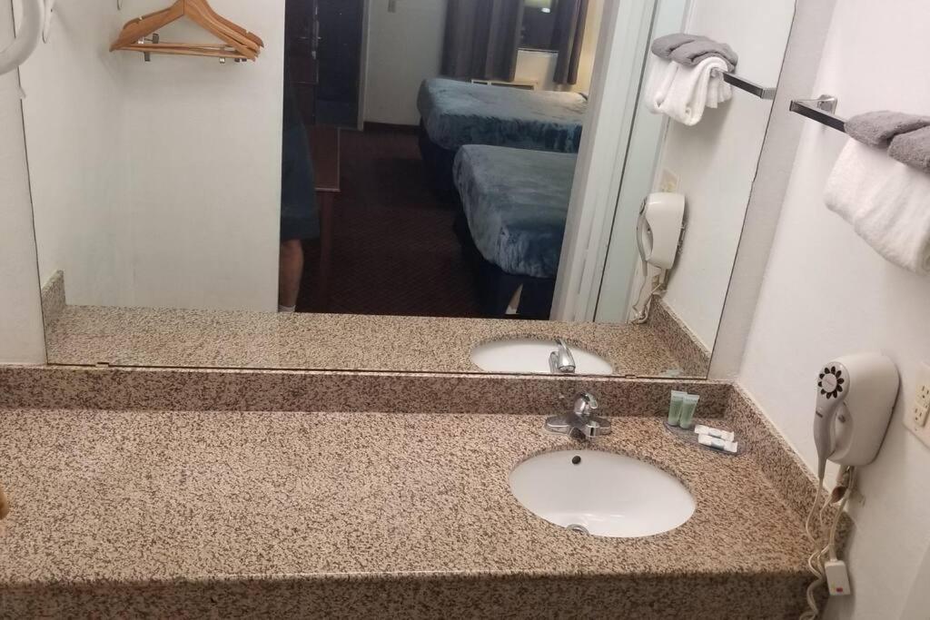 Osu Queen Hotel Room 118 Booking สติลวอเตอร์ ภายนอก รูปภาพ